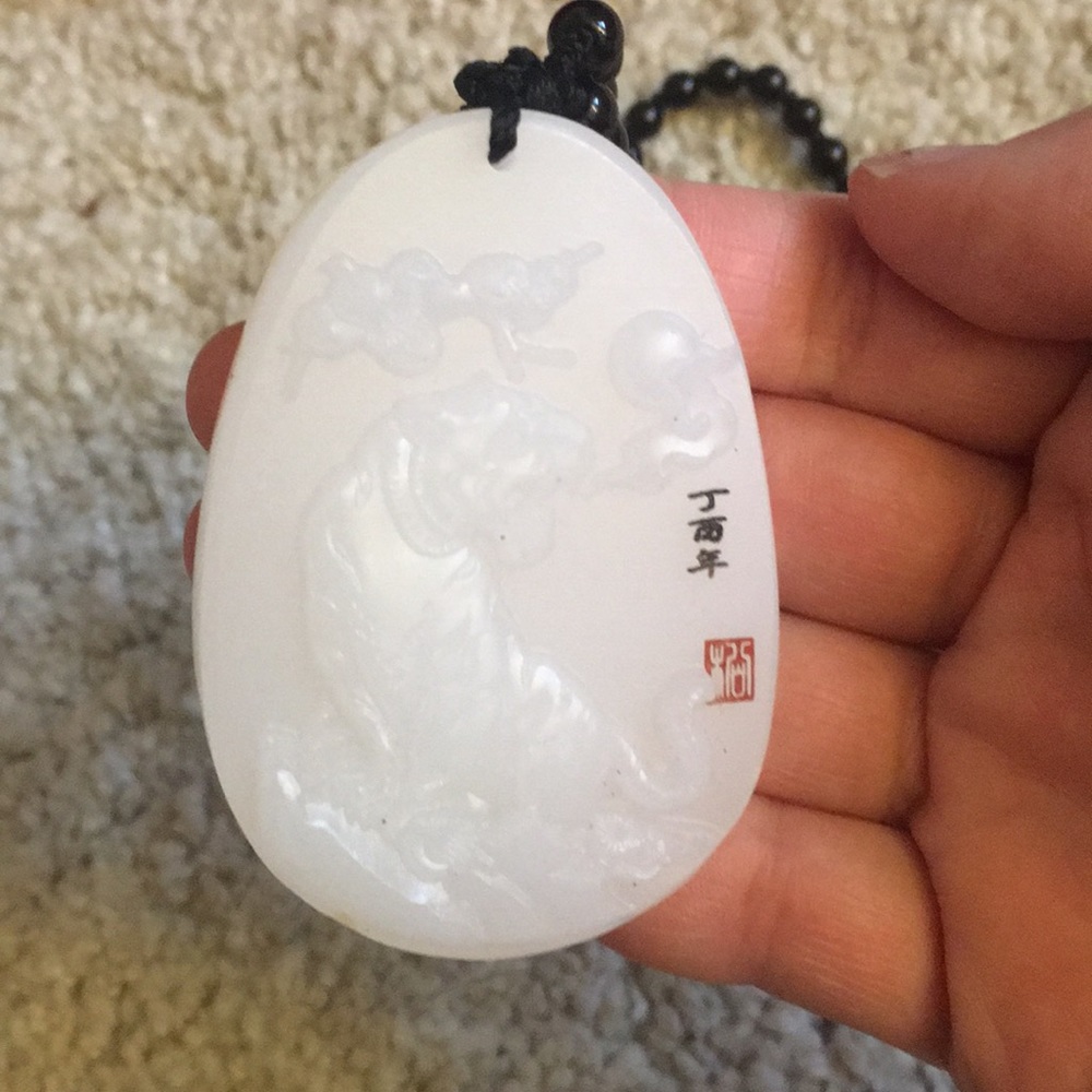 Tiger Embossing Jade - Picture 2 of 4
